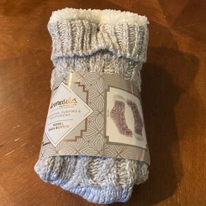 Plush Knit Spa Socks in Light Gray